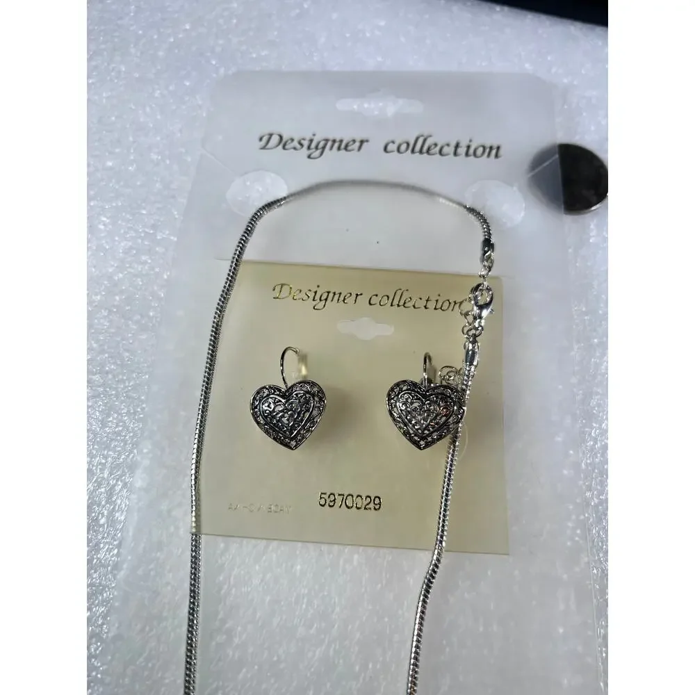 Retro Heart Shaped Reversable Picture Photo Frame Necklace Set New in Pack